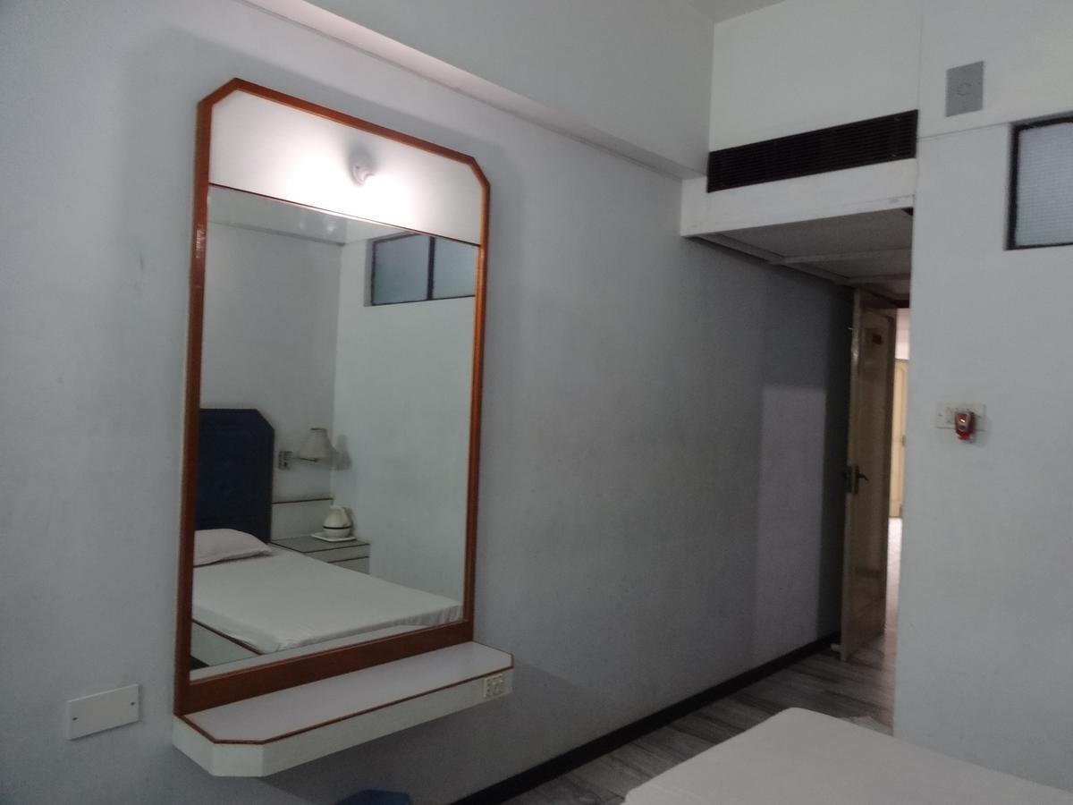 Hotel Padmam Madurai Exterior foto