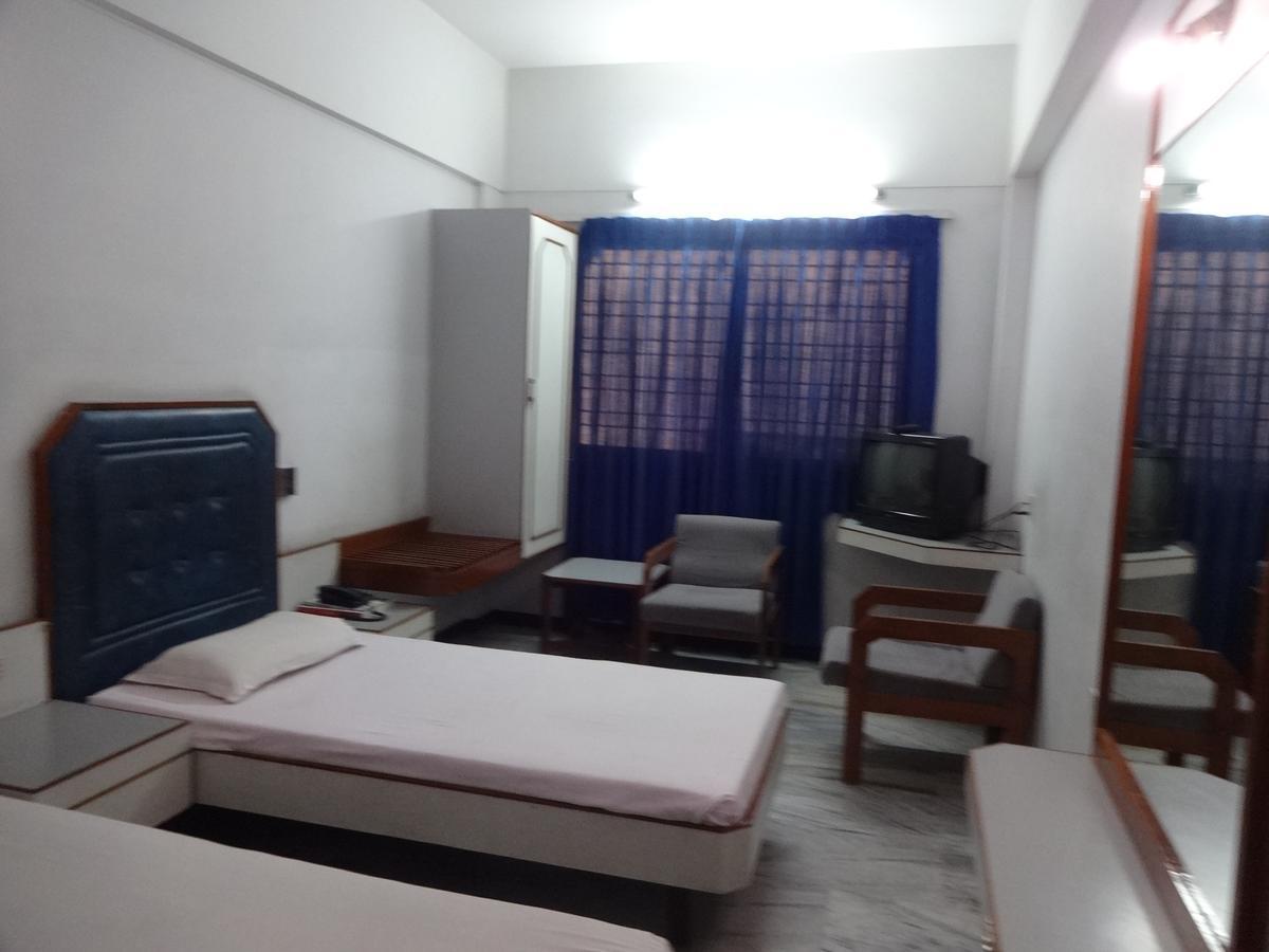 Hotel Padmam Madurai Exterior foto