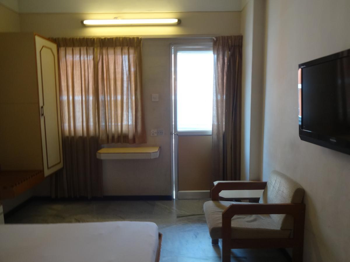 Hotel Padmam Madurai Exterior foto