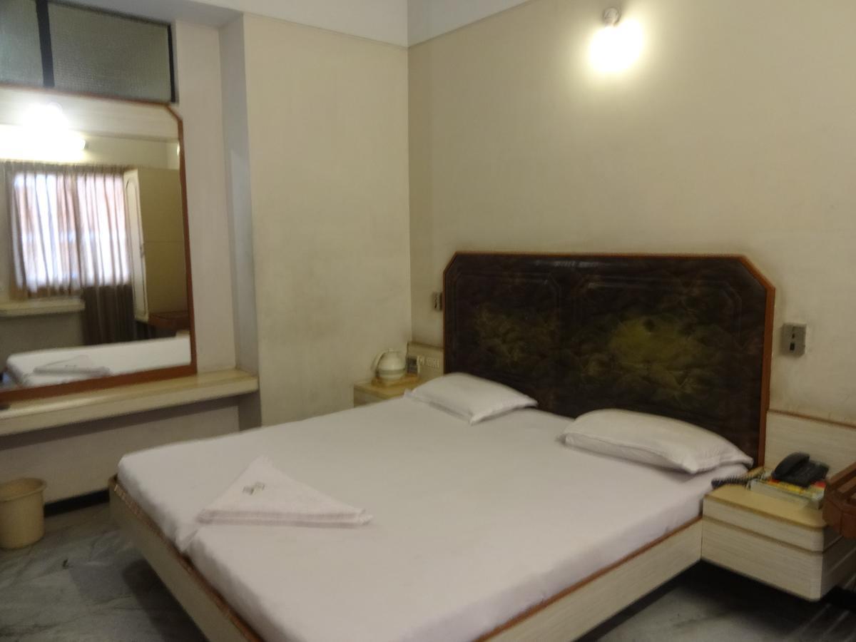 Hotel Padmam Madurai Exterior foto